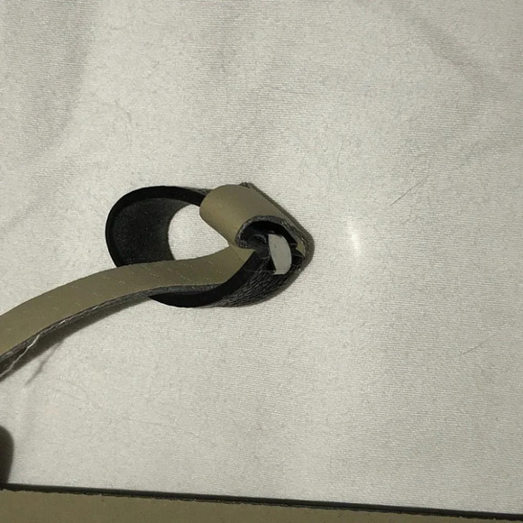 Express Women’s Pleated Black Silver Waist Belt - Picture 4 of 7